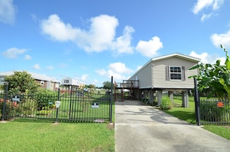 203 Santa Monica Dr, Houma, LA 70363