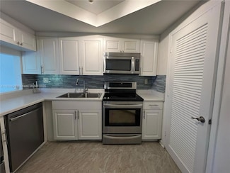 721 SE 1st Way Unit B18, Deerfield Beach, FL 33441