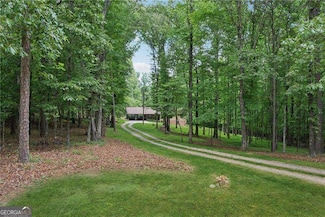 2270 Dinsmore Rd, Alpharetta, GA 30004