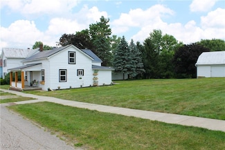 131 Mill St, Burbank, OH 44214