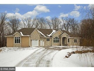 5290 Yvette St, Loretto, MN 55357