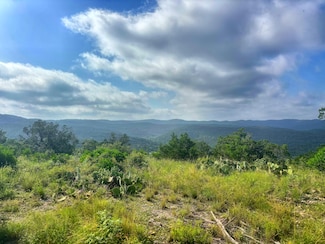 407 Sky View Ln, Camp Wood, TX 78833