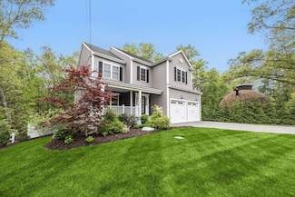 464 Paine Rd, North Attleboro, MA 02760