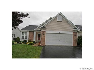 40 Foxtail Ln, North Chili, NY 14514