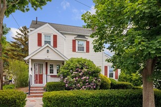 39 Endicott Rd, Stoneham, MA 02180