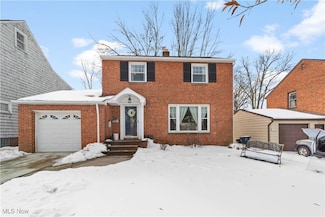 4932 Oakland Dr, Cleveland, OH 44124