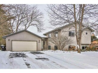 8100 8100 Groveland Rd, Mounds View, MN 55112