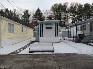 9735 Chillicothe Rd Unit 30, Kirtland, OH 44094