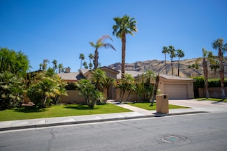 2438 S Caliente Dr, Palm Springs, CA 92264