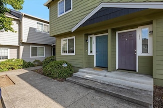 2030 Brookhurst St Unit 12, Medford, OR 97504