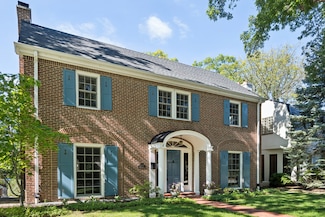 2754 Ridge Ave, Evanston, IL 60201