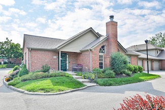 880 Village Brook Way, Columbus, OH 43235