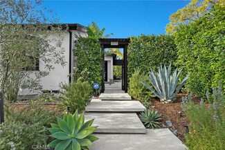 1630 W Kenneth Rd, Glendale, CA 91201
