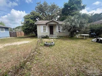 55 Druid Dr, Pensacola, FL 32507