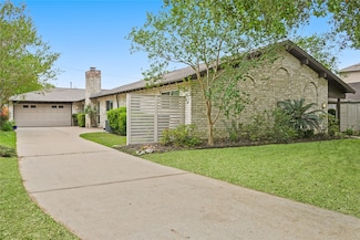 9710 Burdine St, Houston, TX 77096