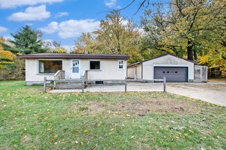 13678 Van Buren St, Holland, MI 49424