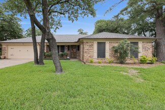 6209 Sierra Ct, Arlington, TX 76016