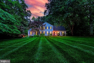 12209 Lake James Dr, Herndon, VA 20171