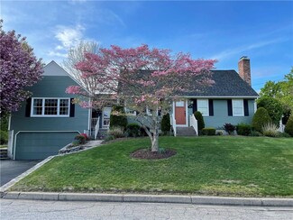 128 Silverwood Ln, West Warwick, RI 02893