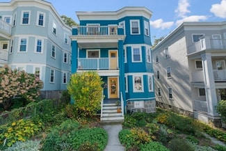 73 Montebello Rd Unit 2, Jamaica Plain, MA 02130