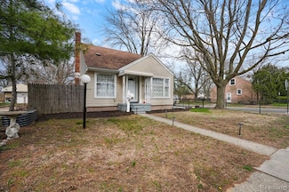 1406 W Marshall St, Ferndale, MI 48220