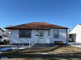 952 S Oak St, Grand Island, NE 68801