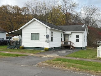 3857 Academy St, Utica, PA 16362