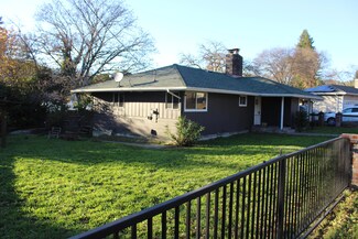 376 Whitmore Ave, Redway, CA 95560