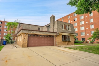901 E Ardyce Ln, Mount Prospect, IL 60056