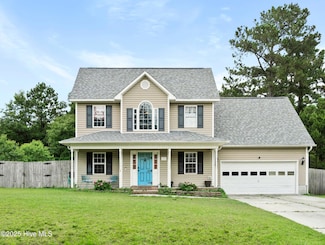 153 Lawndale Ln, Sneads Ferry, NC 28460