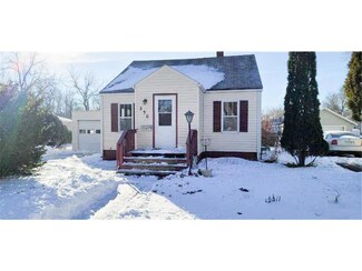 230 10th Ave, Worthington, MN 56187