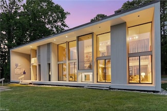 1336 Moyer Rd, Newport News, VA 23608