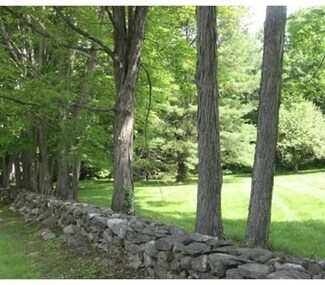 73 Whittemore Rd, Sturbridge, MA 01566