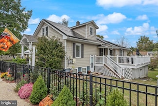 137 Hulme St, Mount Holly, NJ 08060