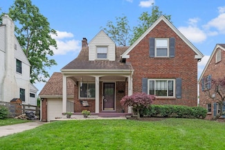 2915 Ridgewood Ave, Cincinnati, OH 45213