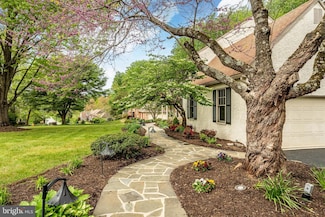 223 Cheshire Cir, West Chester, PA 19380