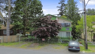 3009 NE 120th St, Seattle, WA 98125