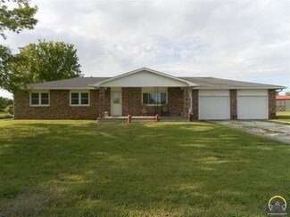 406 W Cherokee St, New Strawn, KS 66839