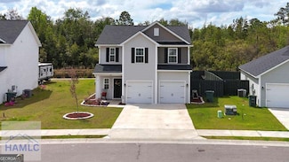 214 Brightleaf Cir, Hinesville, GA 31313
