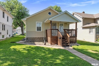 240 15th Ave, East Moline, IL 61244