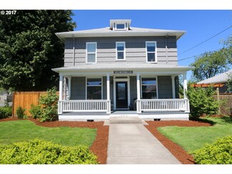 390 W Oregon Ave, Creswell, OR 97426