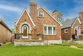 5312 Pernod Ave, Saint Louis, MO 63139