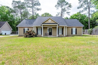104 Stapleton Dr, Leesburg, GA 31763