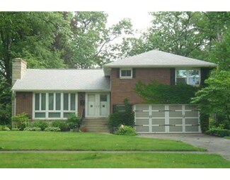 1609 E Colfax Ave, South Bend, IN 46617