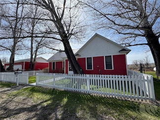2822 S 35th Rd, Pompeys Pillar, MT 59064