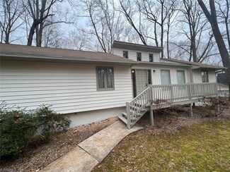 5625 Sweetbriar Rd, Pfafftown, NC 27040