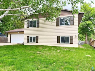 4301 E 28th St, Sioux Falls, SD 57103