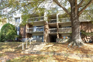 500 Umstead Dr Unit 108B, Chapel Hill, NC 27516