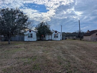 10809 Annaville Rd, Corpus Christi, TX 78410