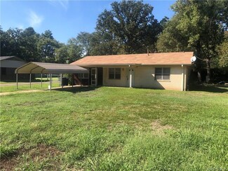 6330 Garden Oaks Dr, Shreveport, LA 71129